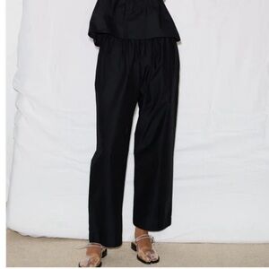 THE EASE TROUSER
BLACK - NWT!!
